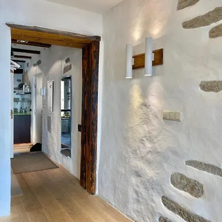Old Town Lai Street With Private Parking Apartment